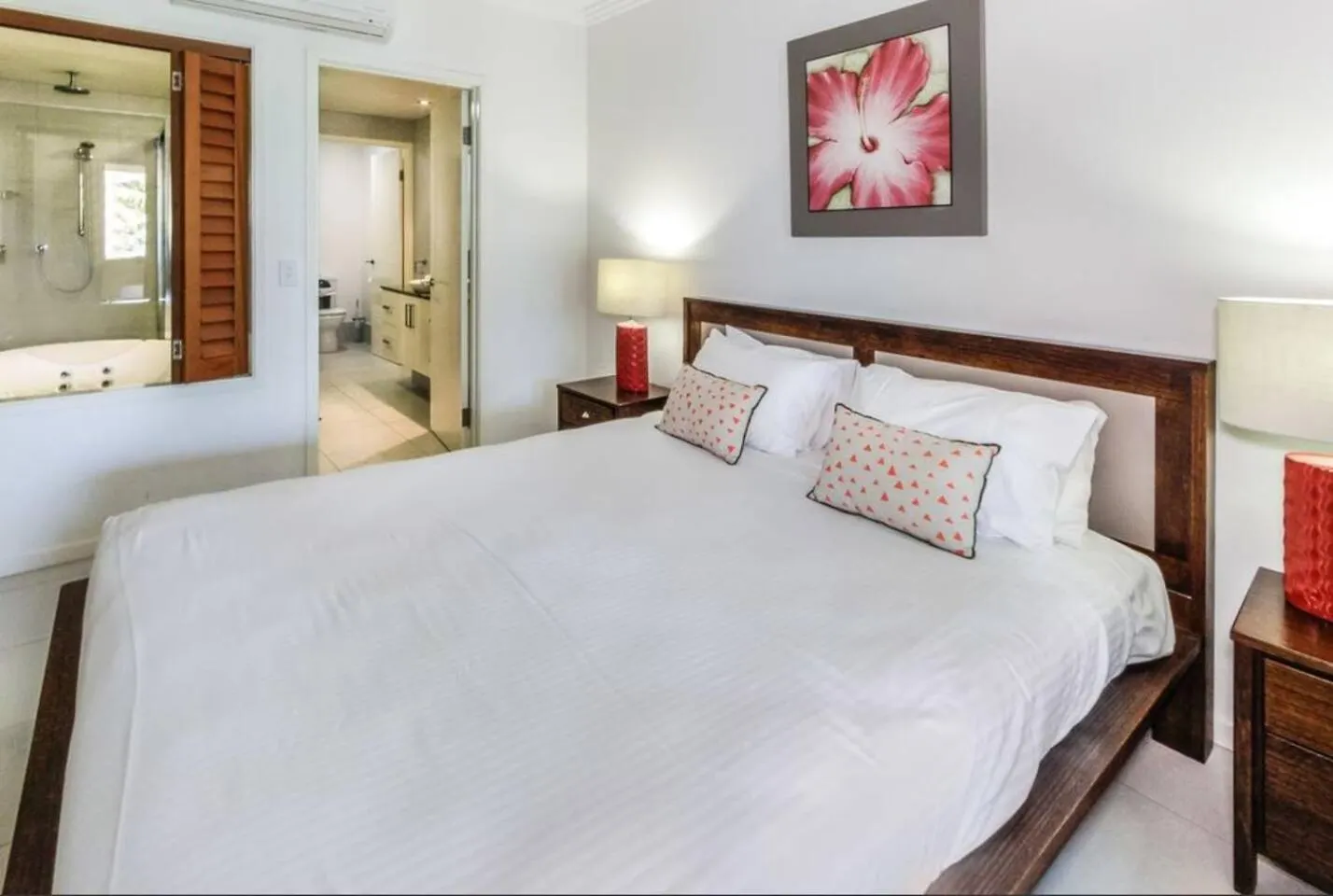 Apartament Seascape Solace - Breezy Waterfront Bliss Palm Cove